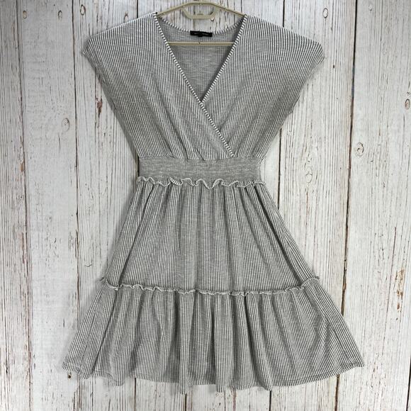 Caution To The Wind Tiered Dress L Gray White Striped VNeck Fit Flare Preppy - Picture 1 of 7